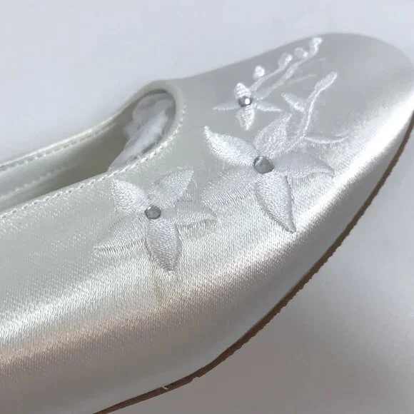 Girls Satin Shoes White 1.5 Communion Bridal Shoes Floral Rhinestone Ankle Strap - Picture 13 of 13